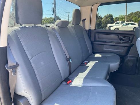 Used 2018 RAM 1500 Express AWD/4WD image 18