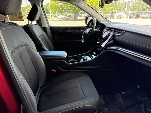 Used 2023 Jeep Grand Cherokee L Laredo w/ Trailer Tow Group (B) image 31