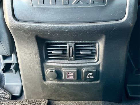 Certified 2021 Nissan Titan SV w/ SV Convenience Package image 32