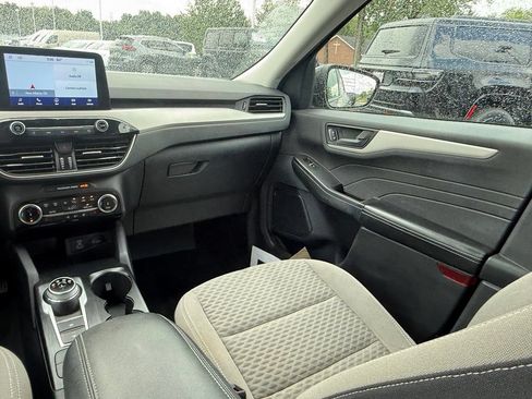 Used 2022 Ford Escape SE w/ Convenience Package FWD image 31