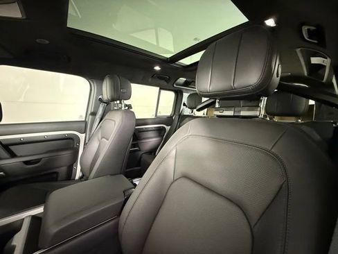 New 2026 Land Rover Defender 110 X AWD/4WD image 9
