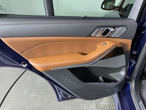 Certified 2025 BMW X5 xDrive40i image 14