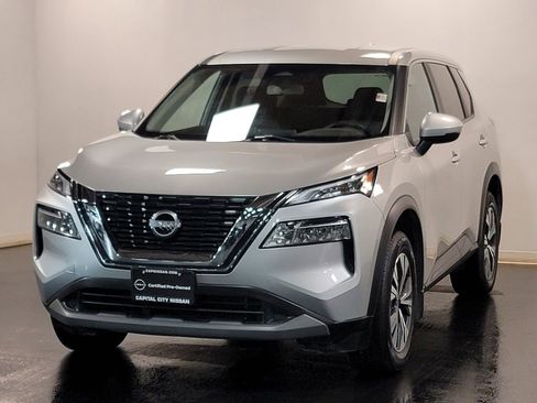 Certified 2023 Nissan Rogue SV image 4