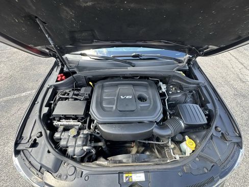 Used 2019 Jeep Grand Cherokee Overland AWD/4WD image 20