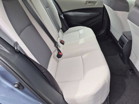 Used 2022 Toyota Corolla LE FWD image 27