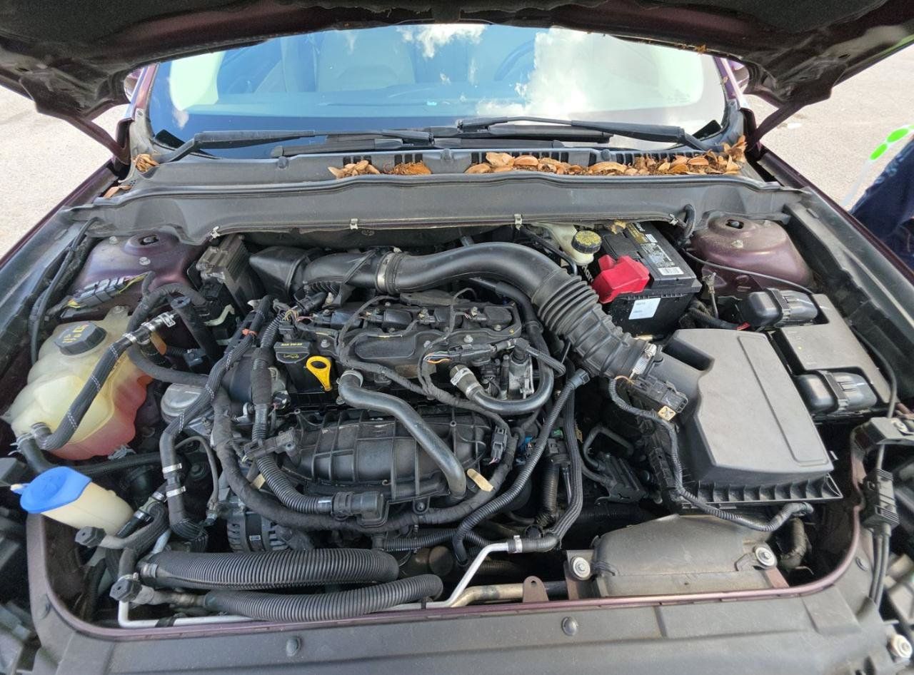 Used 2013 Ford Fusion SE FWD image 16
