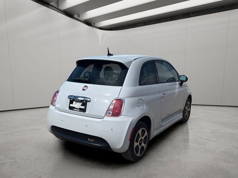 Used 2017 FIAT 500 e image 4