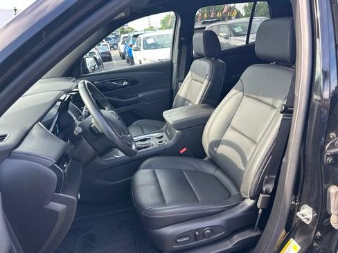Used 2023 Chevrolet Traverse RS w/ LPO, Floor Liner Package AWD/4WD image 19