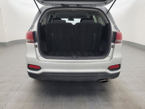 Used 2020 Kia Sorento AWD V6 image 29