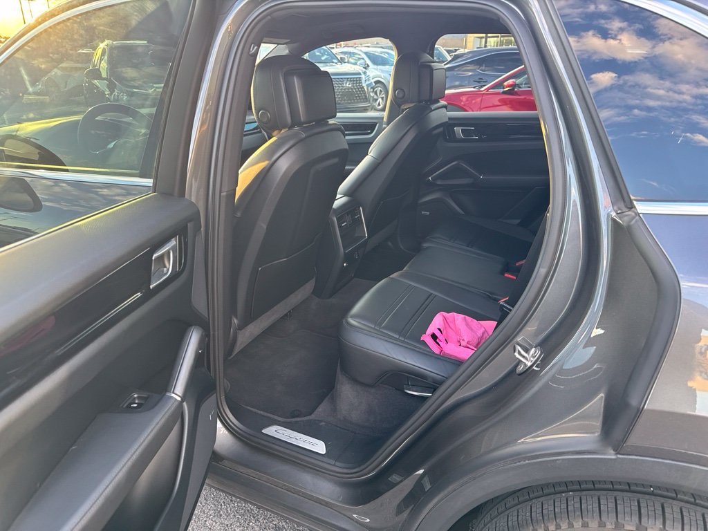 Used 2019 Porsche Cayenne AWD/4WD image 8
