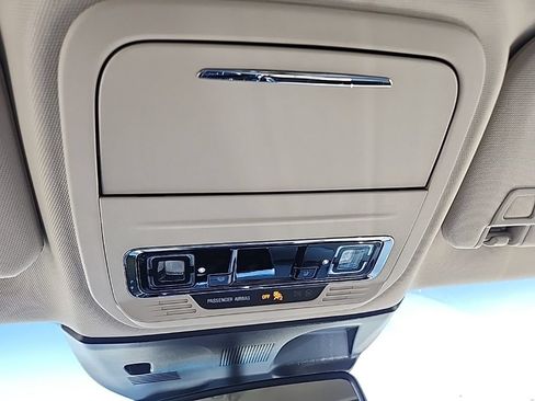 Used 2022 Lincoln Corsair FWD image 25