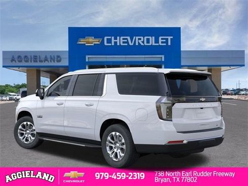 New 2026 Chevrolet Suburban LT w/ Comfort Package image 3