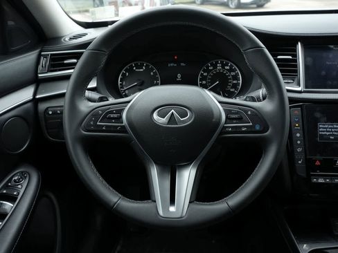 Certified 2025 INFINITI QX50 Luxe w/ Cargo Package AWD/4WD image 9
