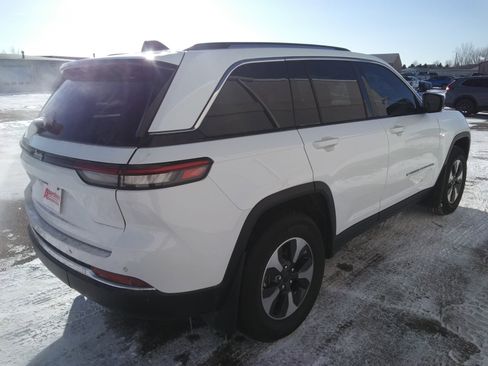 Used 2022 Jeep Grand Cherokee Limited 4xe w/ Luxury Tech Group II image 5