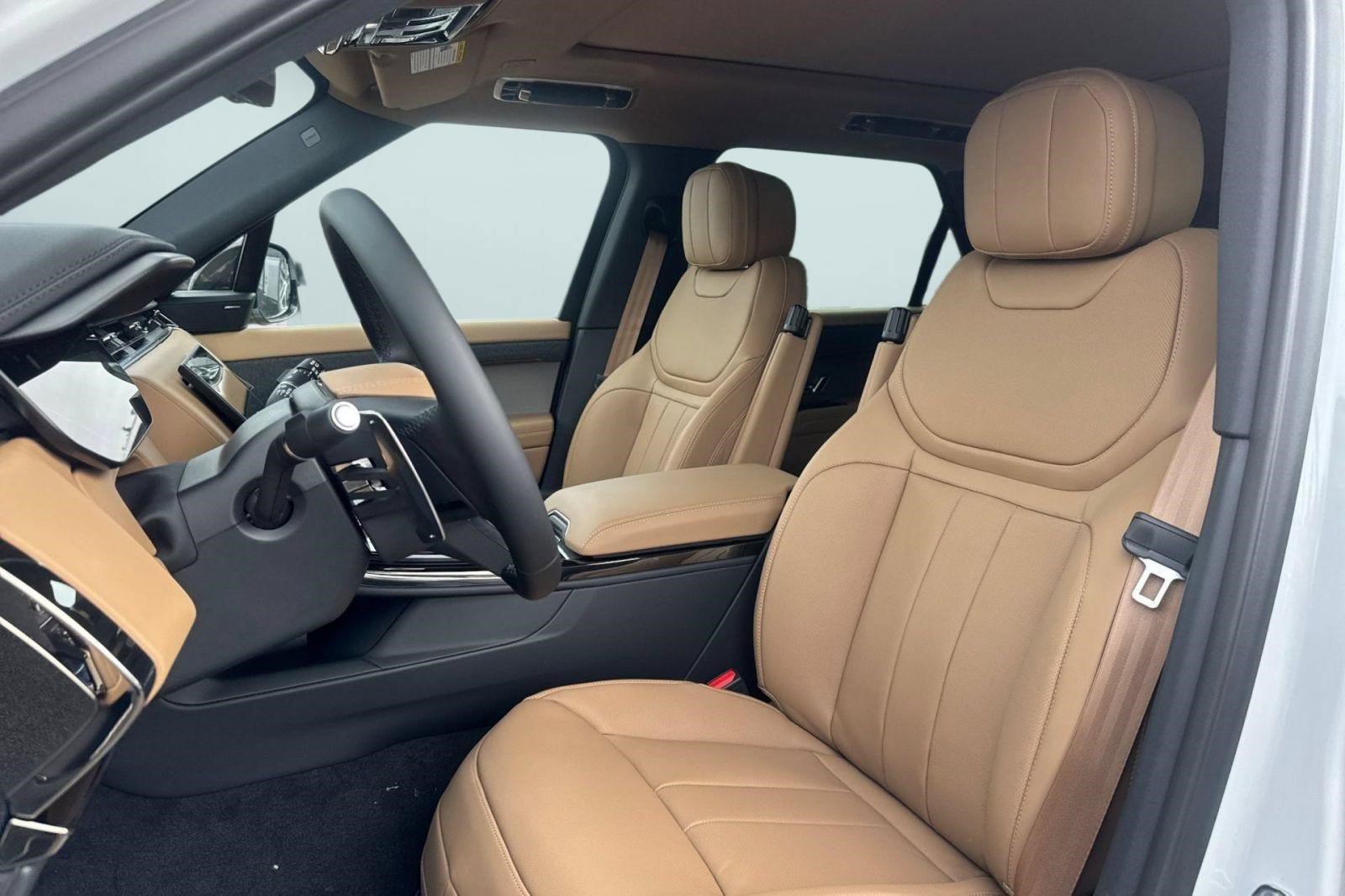 New 2026 Land Rover Range Rover Sport SE AWD/4WD image 5
