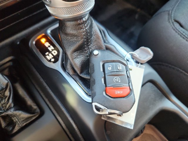 Used 2021 Jeep Gladiator Sport AWD/4WD image 47