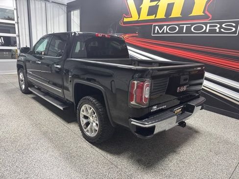 Used 2017 GMC Sierra 1500 SLT w/ SLT Premium Package AWD/4WD image 18