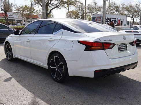 Used 2024 Nissan Altima 2.5 SR w/ SR Premium Package image 7