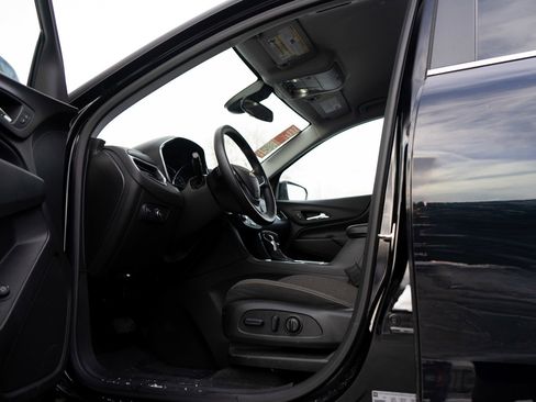 Used 2024 Chevrolet Equinox LT image 14