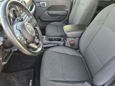 Used 2021 Jeep Wrangler Unlimited Sport image 13