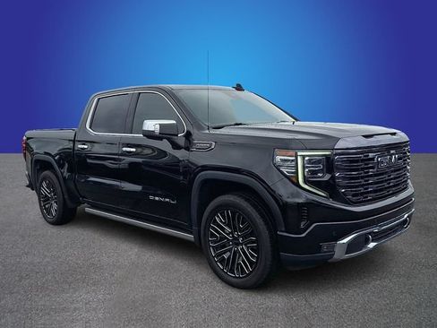 Used 2022 GMC Sierra 1500 Denali Ultimate AWD/4WD image 3