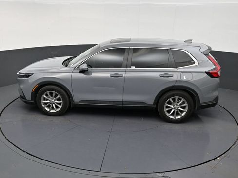 Used 2025 Honda CR-V EX image 13