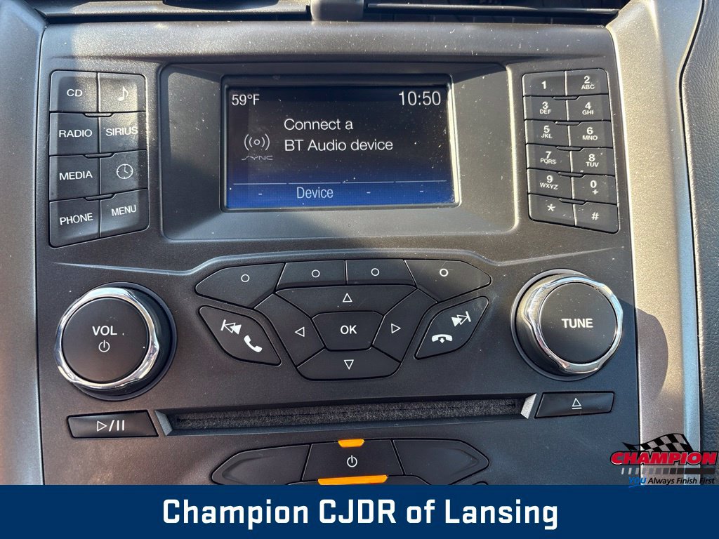 Used 2017 Ford Fusion SE FWD image 25