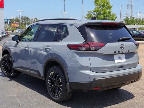 New 2026 Nissan Rogue SV FWD image 2