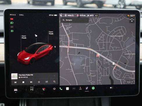 Used 2021 Tesla Model 3 Performance image 19