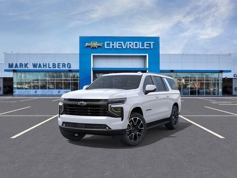 New 2026 Chevrolet Suburban RST w/ Comfort Package AWD/4WD image 8