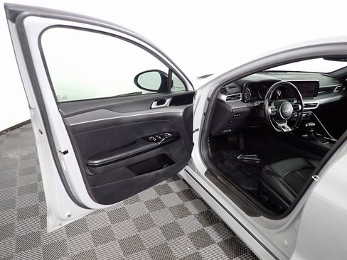 Used 2022 Kia K5 GT-Line image 17