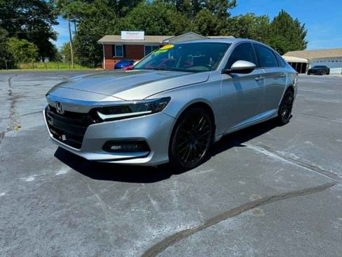 Used 2020 Honda Accord Touring image 1