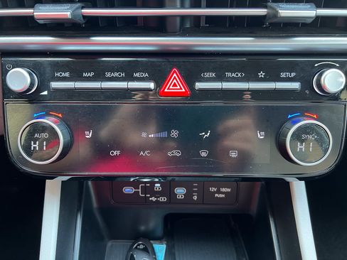 Used 2025 Hyundai Tucson SEL FWD image 22