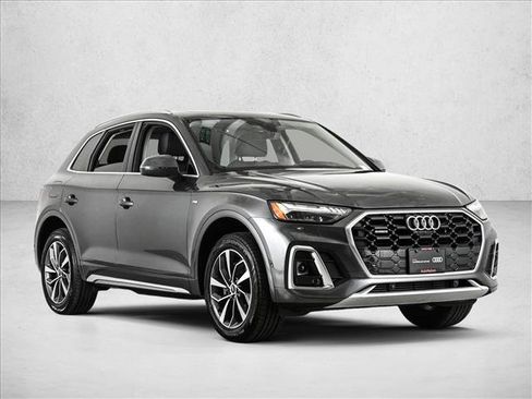 Used 2023 Audi Q5 2.0T Prestige w/ Prestige Package AWD/4WD image 3
