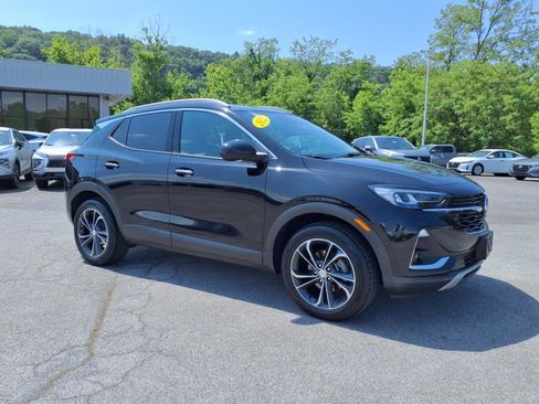 Used 2022 Buick Encore GX Essence image 14