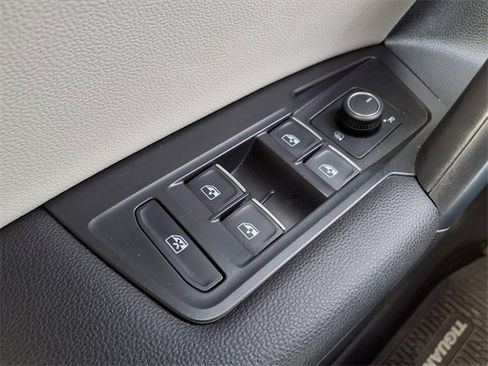 Used 2021 Volkswagen Tiguan SE R-Line image 23