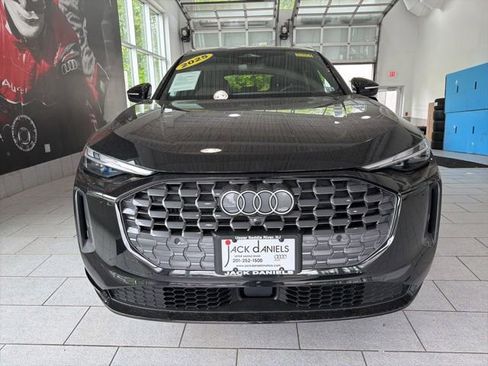 Used 2025 Audi Q5 Premium w/ Convenience Package AWD/4WD image 6