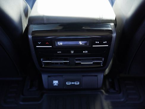 Used 2024 Acura MDX FWD image 38