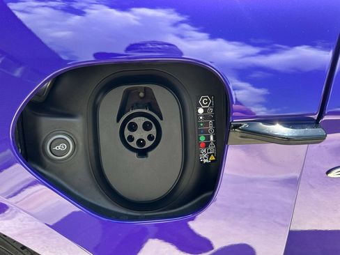 Used 2026 Porsche Taycan RWD image 41