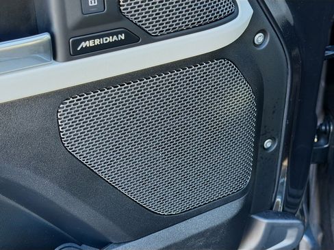 Used 2024 Land Rover Defender 110 S image 24