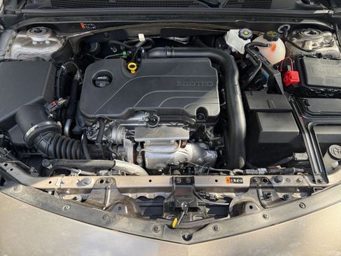 Used 2024 Chevrolet Malibu LT image 25