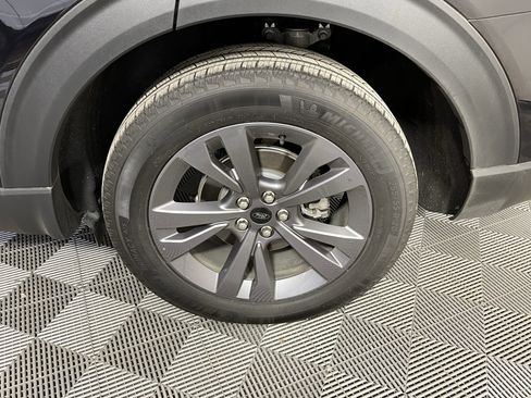 Used 2025 Ford Explorer Active w/ Active Comfort Package image 20