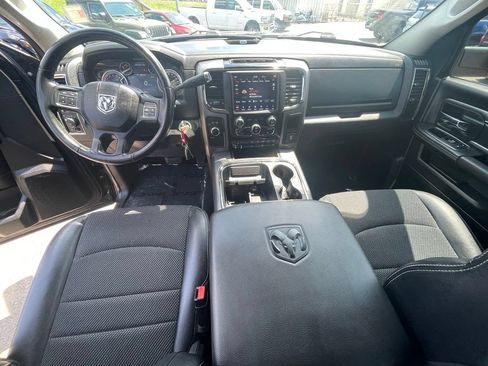 Used 2018 RAM 2500 Big Horn w/ Sport Appearance Group AWD/4WD image 3