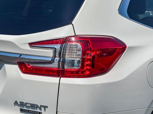 Used 2023 Subaru Ascent Touring AWD/4WD image 8
