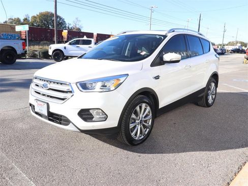 Used 2018 Ford Escape Titanium w/ Ford Safe & Smart Package image 3
