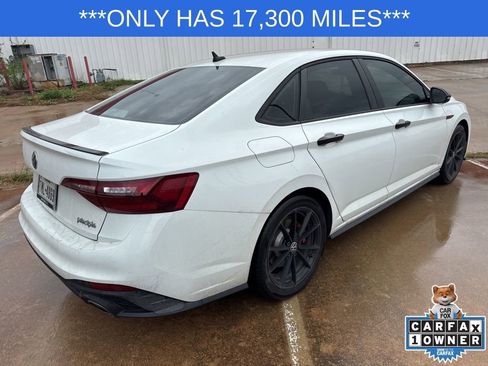 Used 2024 Volkswagen Jetta GLI 40th Anniversary Edition image 5