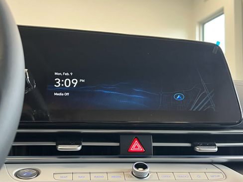 New 2026 Hyundai Elantra Limited image 35