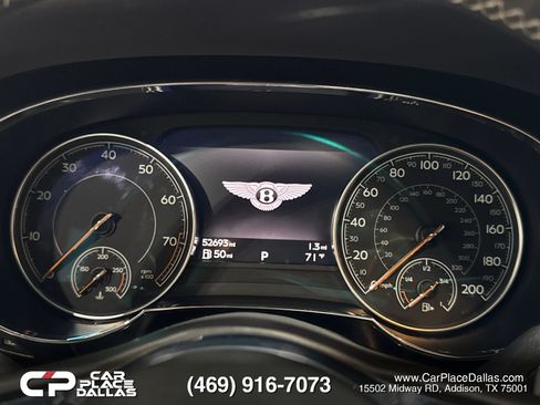 Used 2020 Bentley Bentayga AWD/4WD image 35