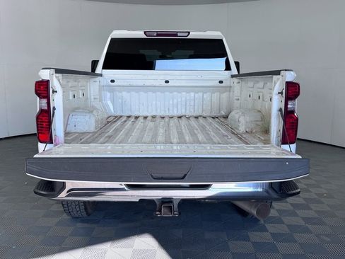 Used 2024 Chevrolet Silverado 2500 LT image 35