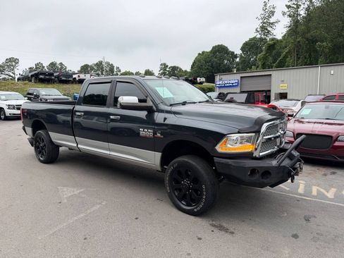 Used 2014 RAM 2500 Laramie AWD/4WD image 3